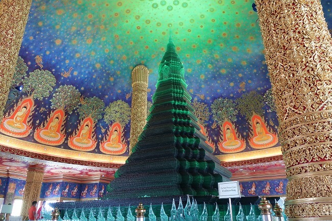 中央仏塔